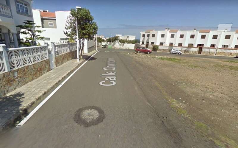 Calle del sector residencial costero de La Estrella donde se produjo el fallecimiento de la mujer (Foto TA)